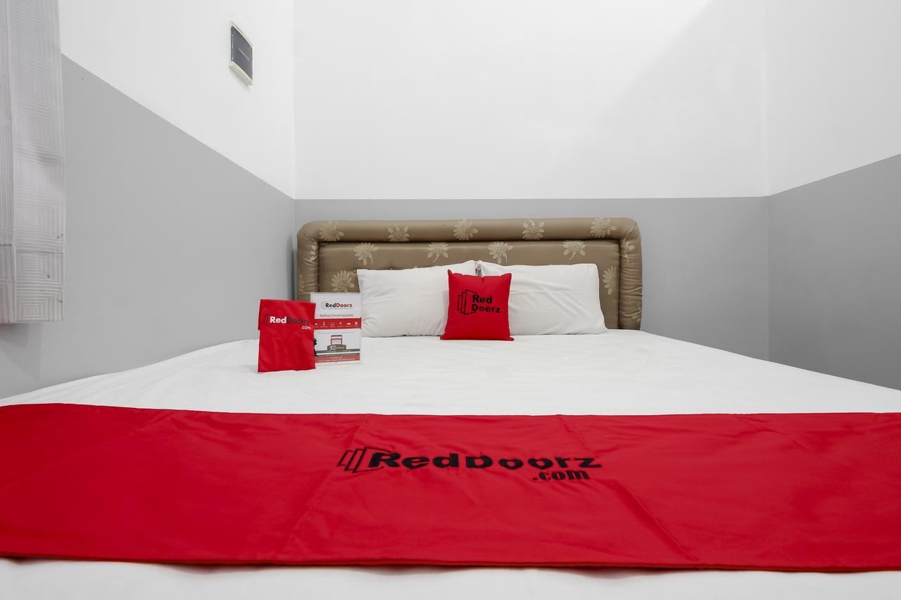 Reddoorz @ Prambanan Timur Raya Semarang Luaran gambar
